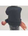 GORRO CON MANO