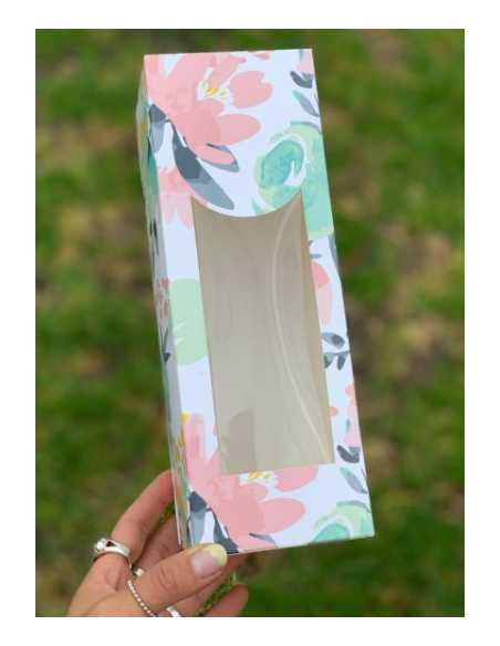 CAJA PARA BUDIN CON FLORES
