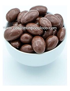 ALMENDRAS CON CHOCOLATE x 100 g